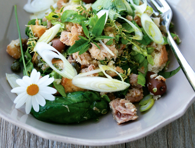 Delicious healthy chicken salad